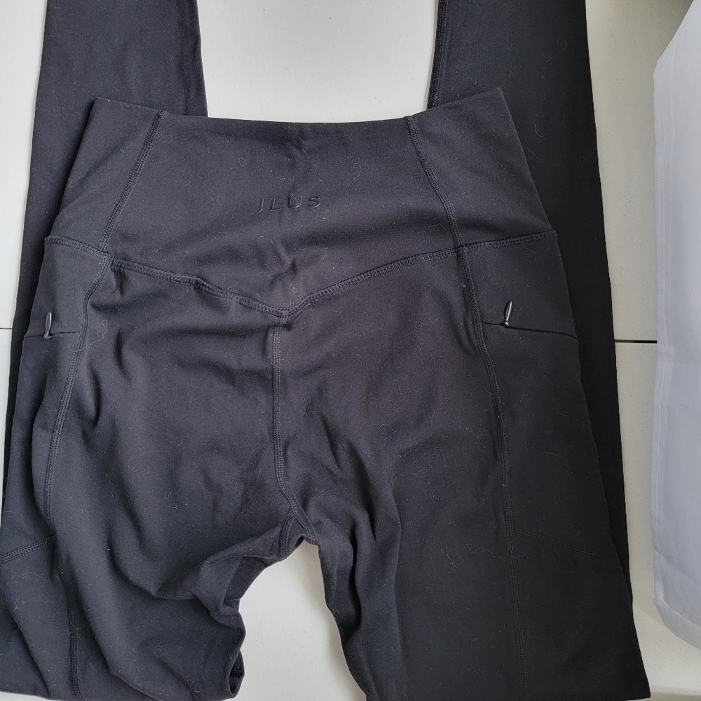 Zip up enhanced leggings sold separately - Picture 2 of 6